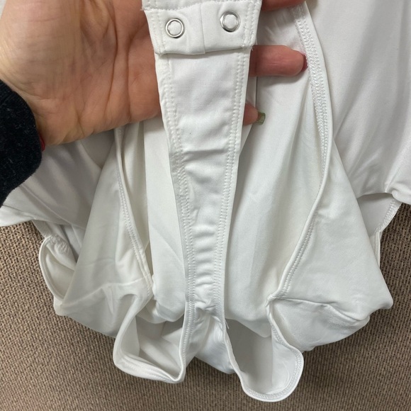 Express White Twist Front Bodysuit - Picture 9 of 9